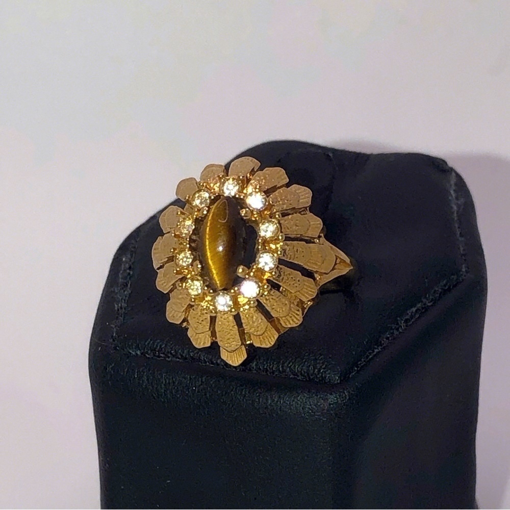 TIGERS Eye Gold Plated Cocktail Statement Ring Approx Sz 6.5 - Picture 5 of 10